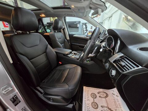 Mercedes-Benz GLE GLE 350 D 4MATIC AMG LINE PREMIUM 43