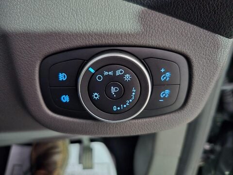 Ford Tourneo Connect ACTIVE ECOBLUE 38