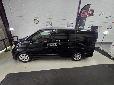 Nissan Elgrand Highway Star 6