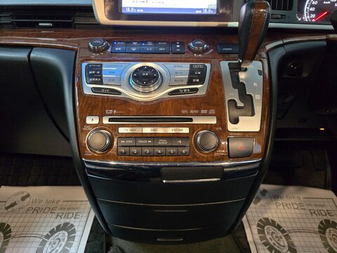 Nissan Elgrand Highway Star 22