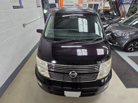 Nissan Elgrand Highway Star 14