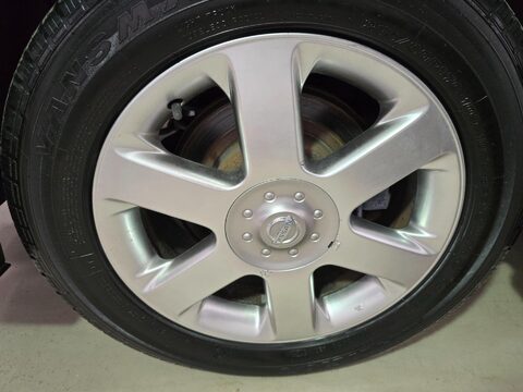 Nissan Elgrand Highway Star 41