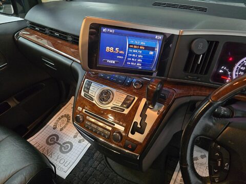 Nissan Elgrand Highway Star 24