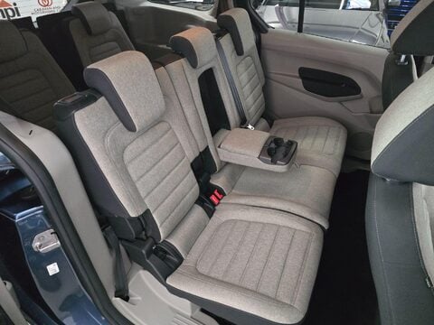 Ford Grand Tourneo Connect TITANIUM TDCI 19