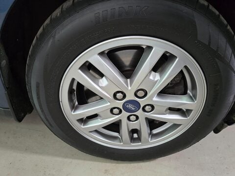 Ford Grand Tourneo Connect TITANIUM TDCI 40