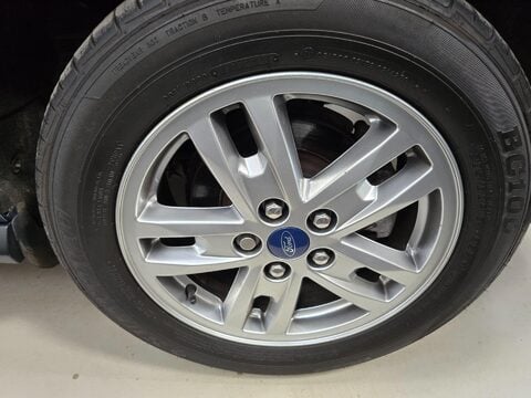 Ford Grand Tourneo Connect TITANIUM TDCI 38