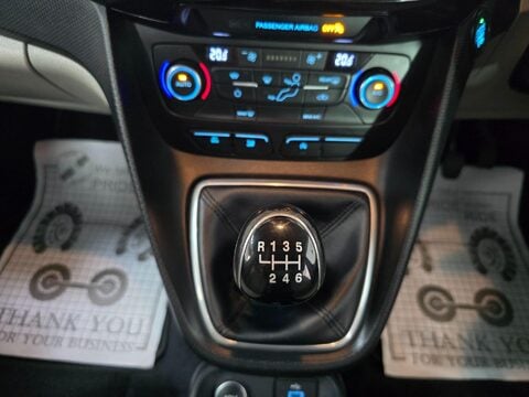 Ford Grand Tourneo Connect TITANIUM TDCI 22