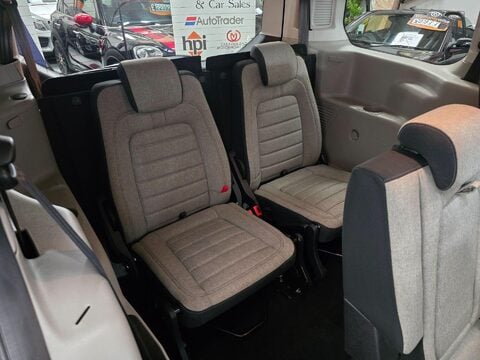 Ford Grand Tourneo Connect TITANIUM TDCI 14