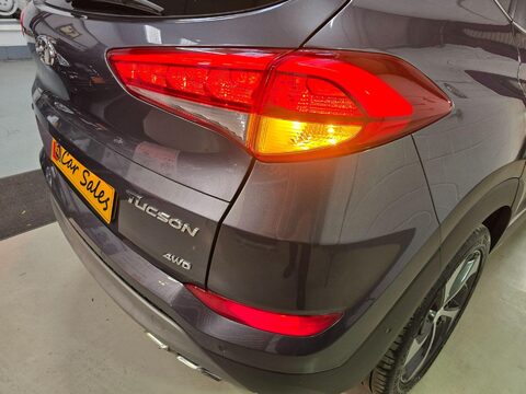 Hyundai TUCSON CRDI PREMIUM SE 54