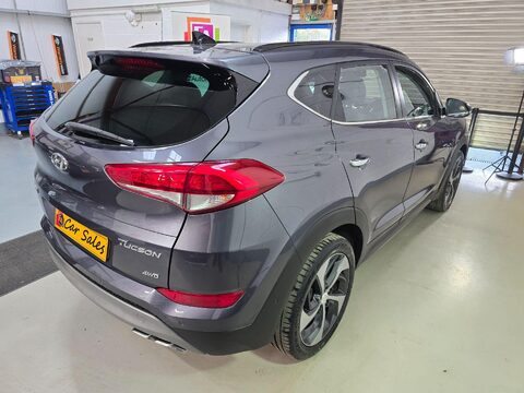 Hyundai TUCSON CRDI PREMIUM SE 2