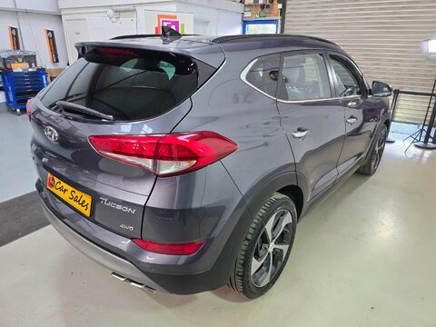 Hyundai TUCSON CRDI PREMIUM SE 12