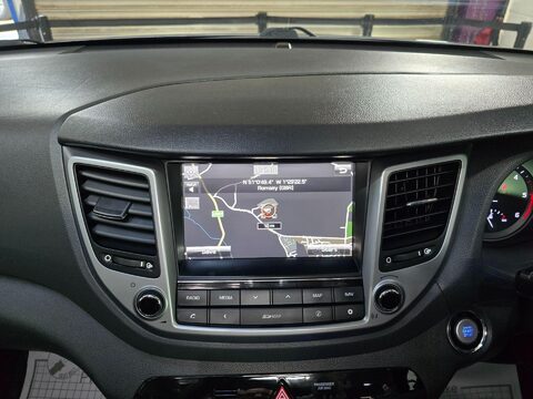 Hyundai TUCSON CRDI PREMIUM SE 28