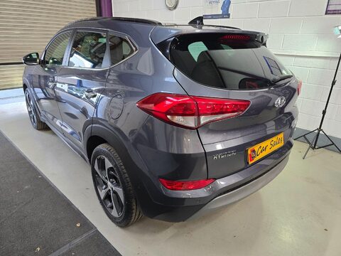Hyundai TUCSON CRDI PREMIUM SE 7
