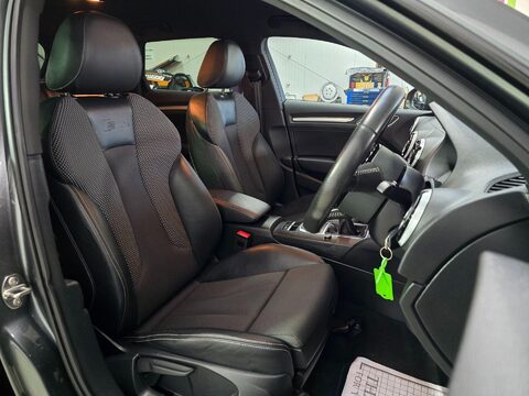 Audi A3 TFSI S LINE NAV 36