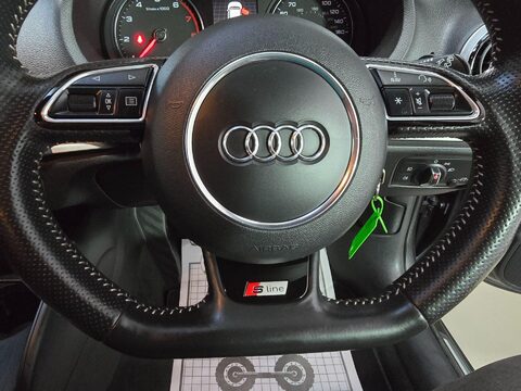Audi A3 TFSI S LINE NAV 30