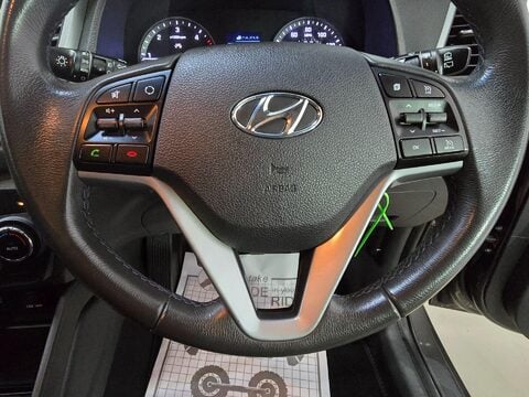 Hyundai TUCSON CRDI SE NAV BLUE DRIVE 24