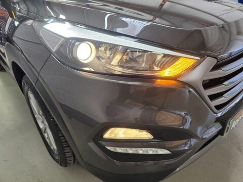 Hyundai TUCSON CRDI SE NAV BLUE DRIVE 33