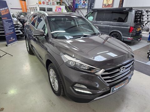 Hyundai TUCSON CRDI SE NAV BLUE DRIVE 11