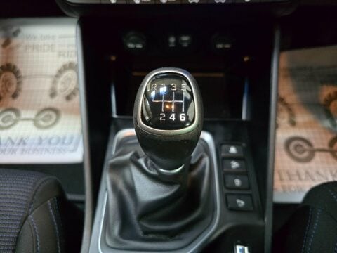 Hyundai TUCSON CRDI SE NAV BLUE DRIVE 18