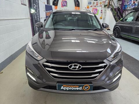 Hyundai TUCSON CRDI SE NAV BLUE DRIVE 12