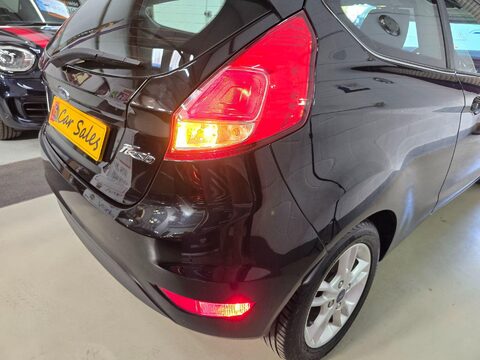 Ford Fiesta ZETEC 45