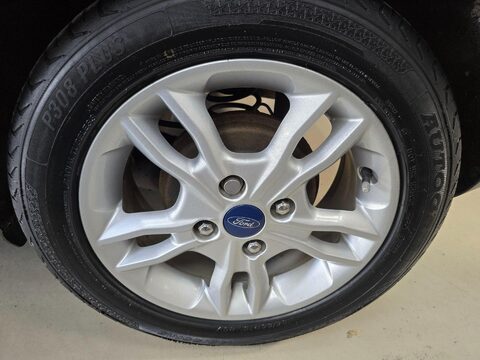 Ford Fiesta ZETEC 40