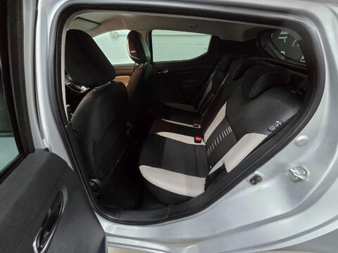 Nissan MICRA DCI TEKNA 37