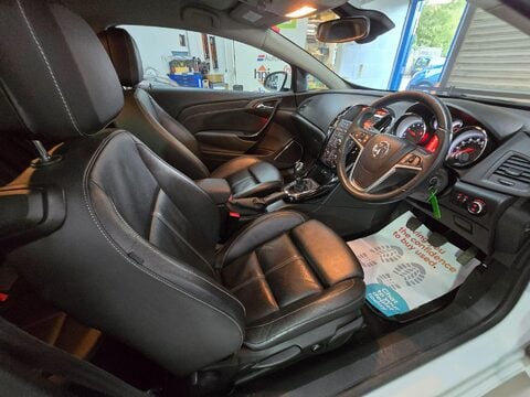 Vauxhall Astra GTC LIMITED EDITION S/S 36