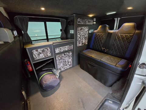 Volkswagen Campervan 17