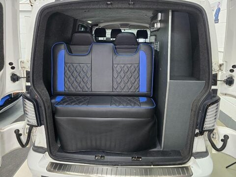 Volkswagen Campervan 11