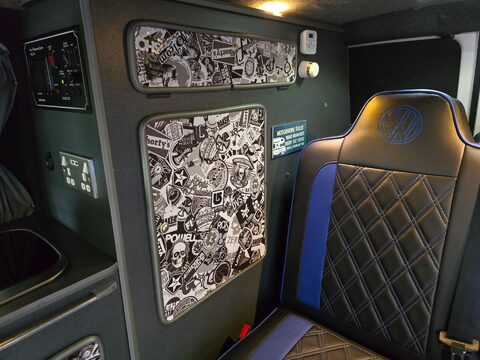 Volkswagen Campervan 21