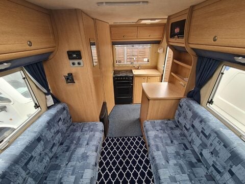 Auto-Sleepers Nuevo Motor Home 7