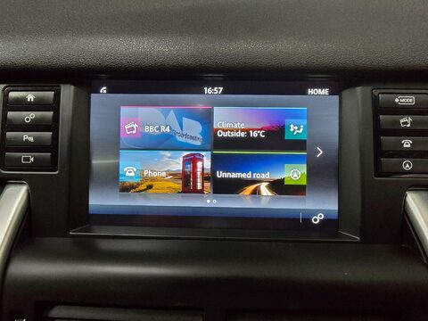 Land Rover Discovery Sport TD4 HSE BLACK 29