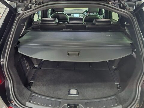 Land Rover Discovery Sport TD4 HSE BLACK 11
