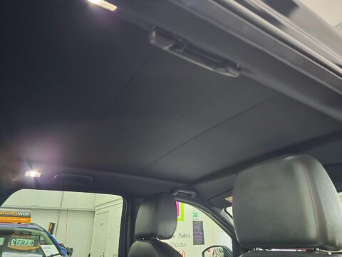 Land Rover Discovery Sport TD4 HSE BLACK 20