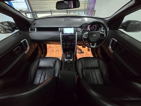 Land Rover Discovery Sport TD4 HSE BLACK 3