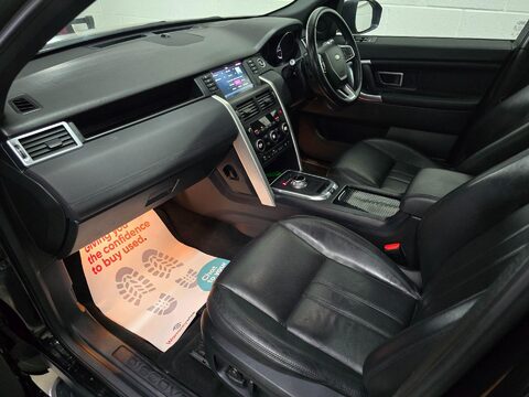 Land Rover Discovery Sport TD4 HSE BLACK 44