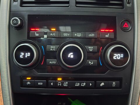 Land Rover Discovery Sport TD4 HSE BLACK 26