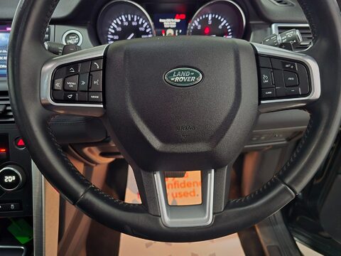 Land Rover Discovery Sport TD4 HSE BLACK 34