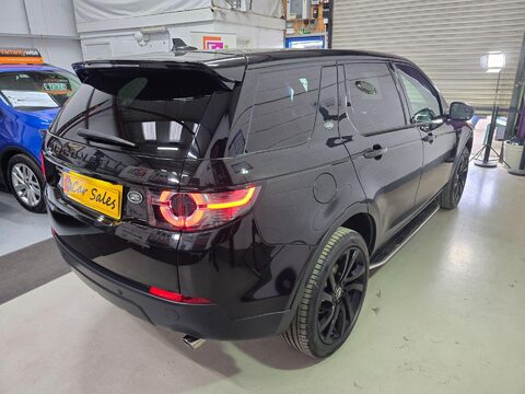 Land Rover Discovery Sport TD4 HSE BLACK 13