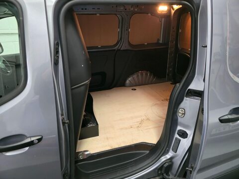 Vauxhall Combo L1H1 2000 EDITION S/S 16