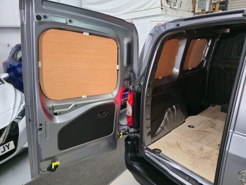 Vauxhall Combo L1H1 2000 EDITION S/S 9