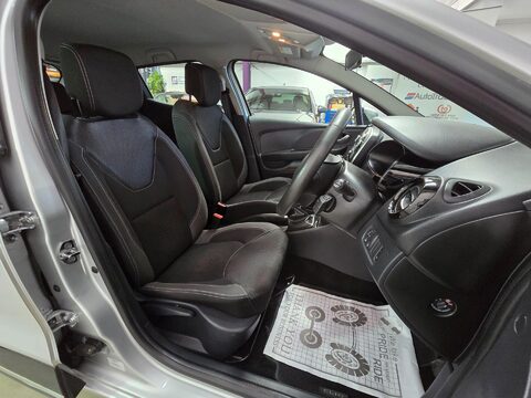 Renault Clio 1.5 dCi Play Euro 6 (s/s) 5dr 32