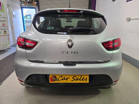 Renault Clio 1.5 dCi Play Euro 6 (s/s) 5dr 9