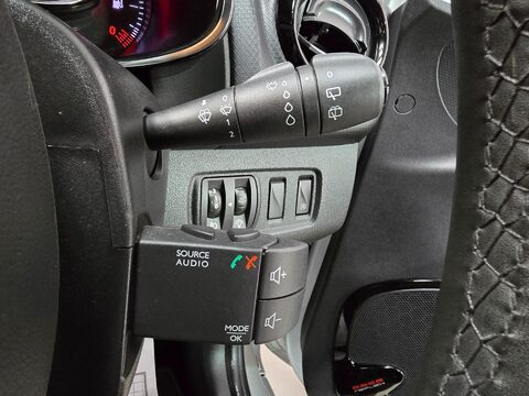 Renault Clio 1.5 dCi Play Euro 6 (s/s) 5dr 28