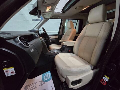 Land Rover Discovery 4 SDV6 HSE 52