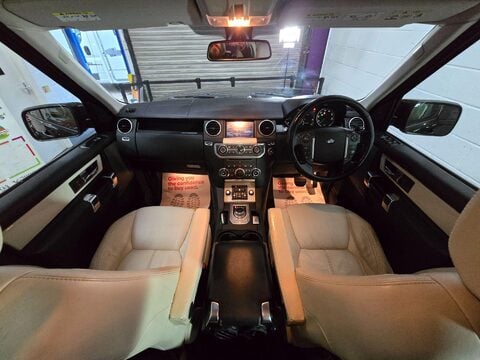 Land Rover Discovery 4 SDV6 HSE 25