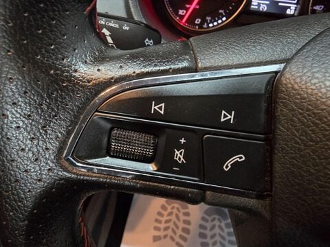 SEAT Ibiza TSI FR TECHNOLOGY 28