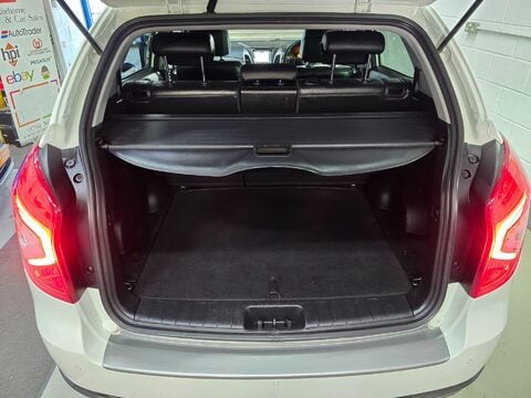 SsangYong Korando ELX 8