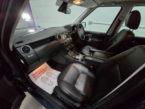 Land Rover Discovery 4 SDV6 HSE 46